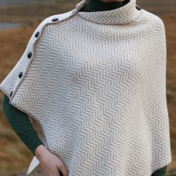 Aran Woolen Mills Sweater - from Ireland - One Size (Women's) - Picture 2 of 5